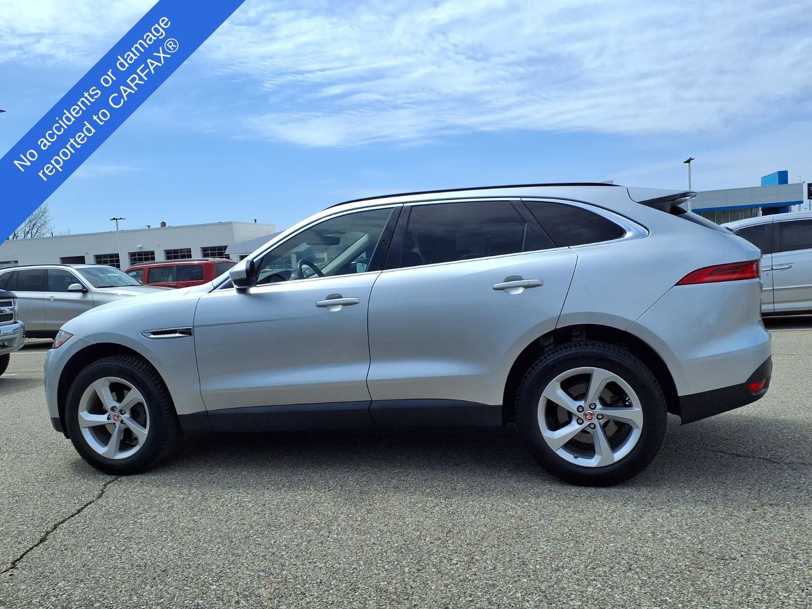 Used 2019 Jaguar F-PACE Premium image 9