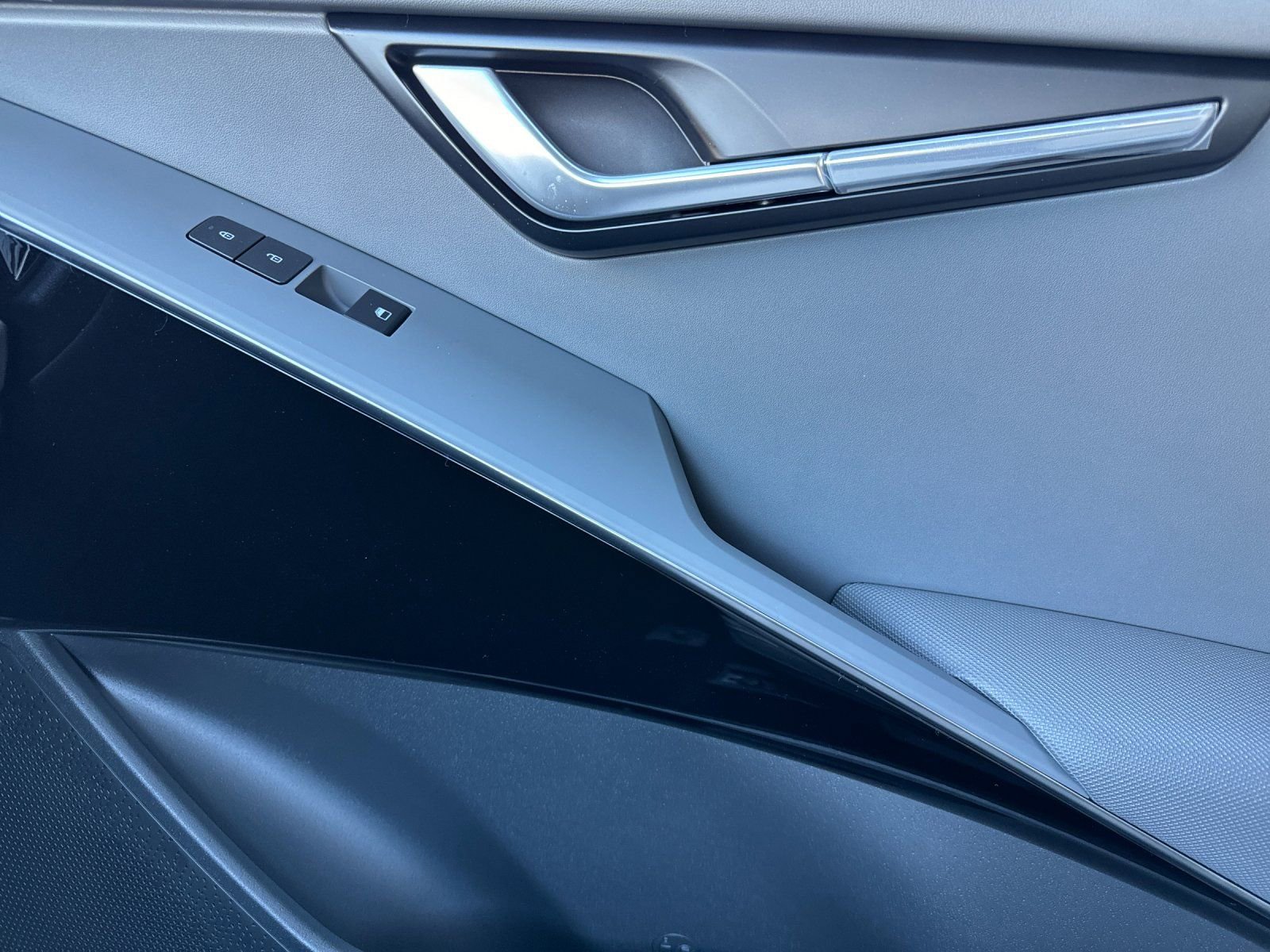 New 2025 Kia Niro EX image 19