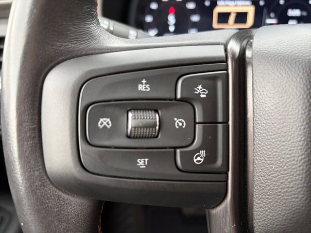 Used 2023 GMC Yukon XL AT4 w/ AT4 Premium Package image 6