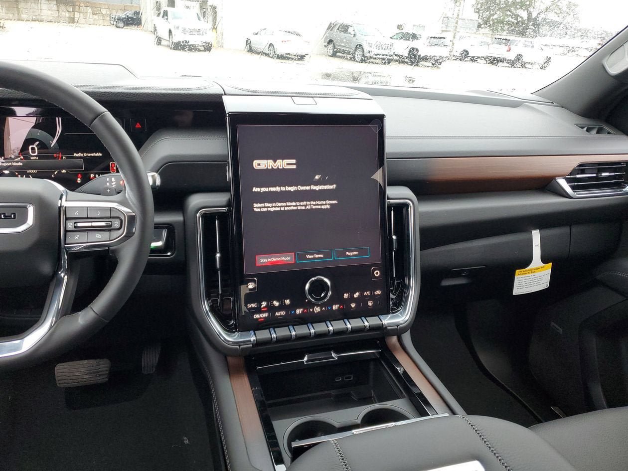 New 2026 GMC Yukon XL Denali w/ Sun & Power Step Package AWD/4WD image 14