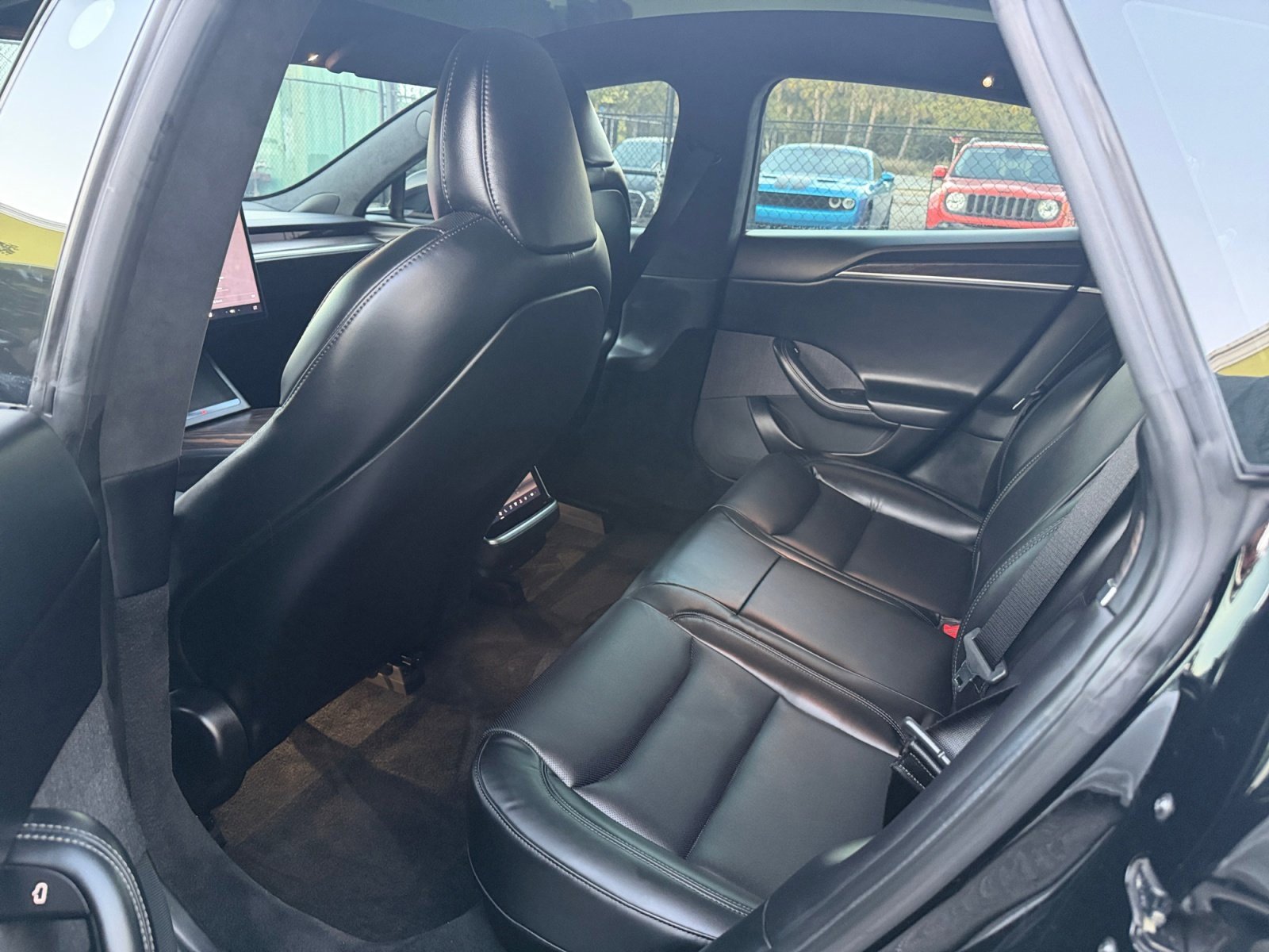 Used 2022 Tesla Model S image 26