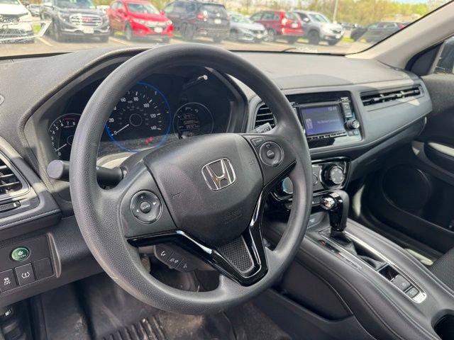 Used 2018 Honda HR-V LX image 14