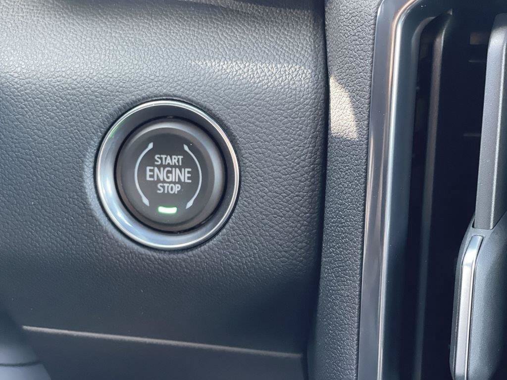 New 2026 GMC Acadia AT4 AWD/4WD image 22
