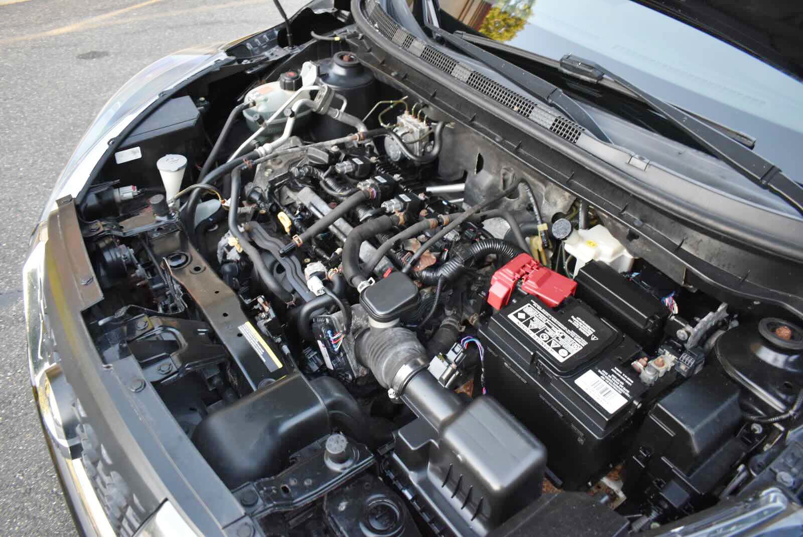 Used 2018 Nissan Kicks S FWD image 28