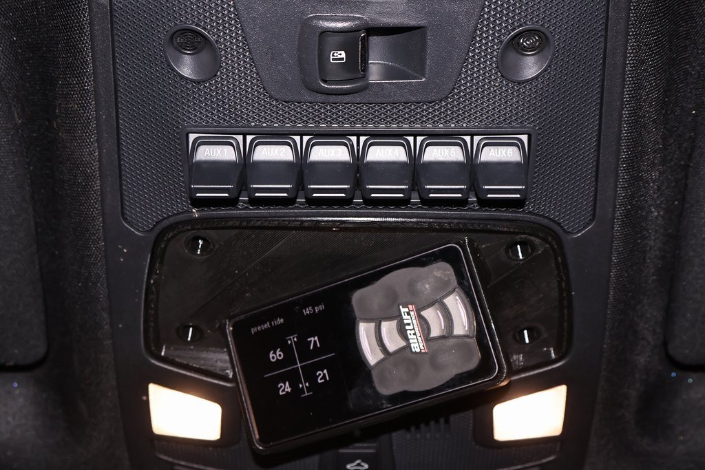 Used 2022 Ford F450 Platinum w/ FX4 Off-Road Package image 40