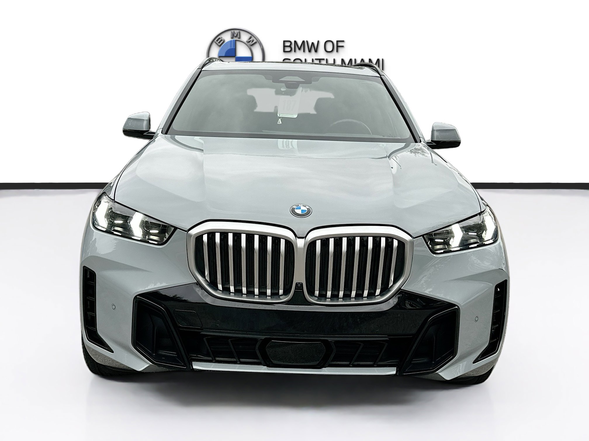 Certified 2024 BMW X5 xDrive40i w/ M Sport Package image 2