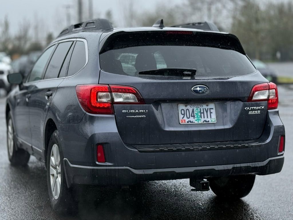 Used 2016 Subaru Outback 2.5i Premium image 3