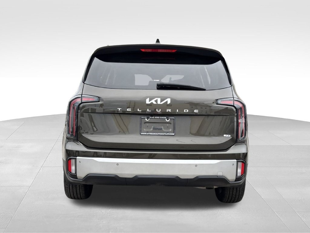 Used 2023 Kia Telluride EX AWD/4WD image 9