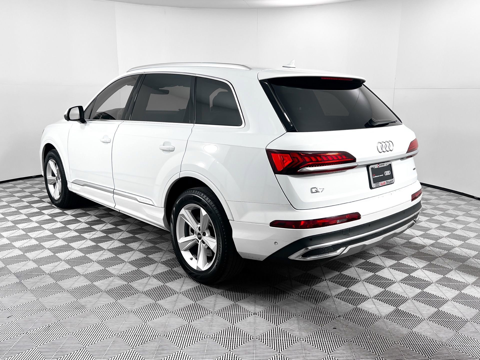Used 2024 Audi Q7 2.0T Premium Plus image 5