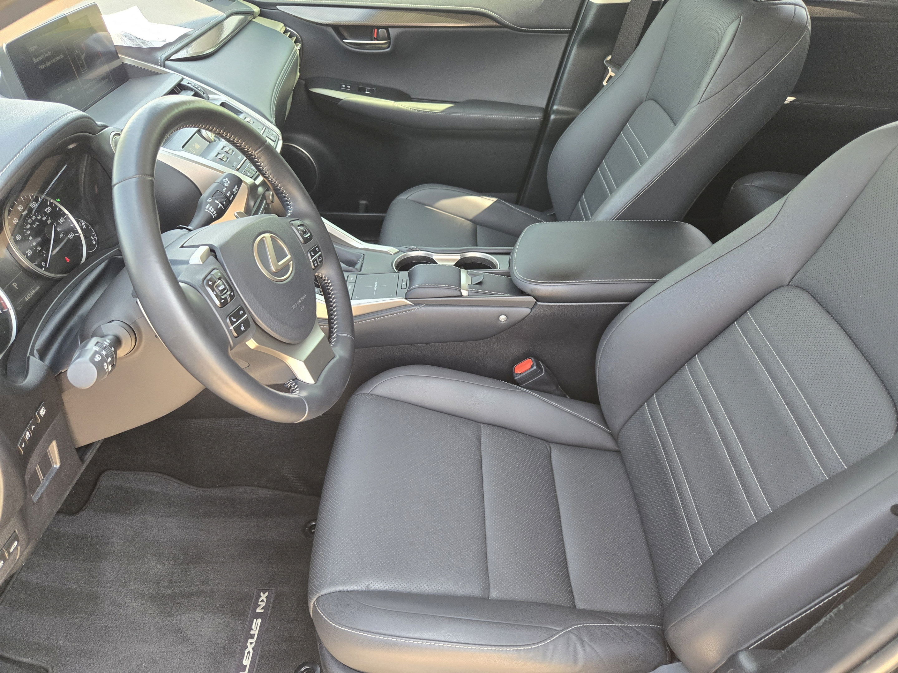 Used 2018 Lexus NX 300 FWD w/ Comfort Package image 9