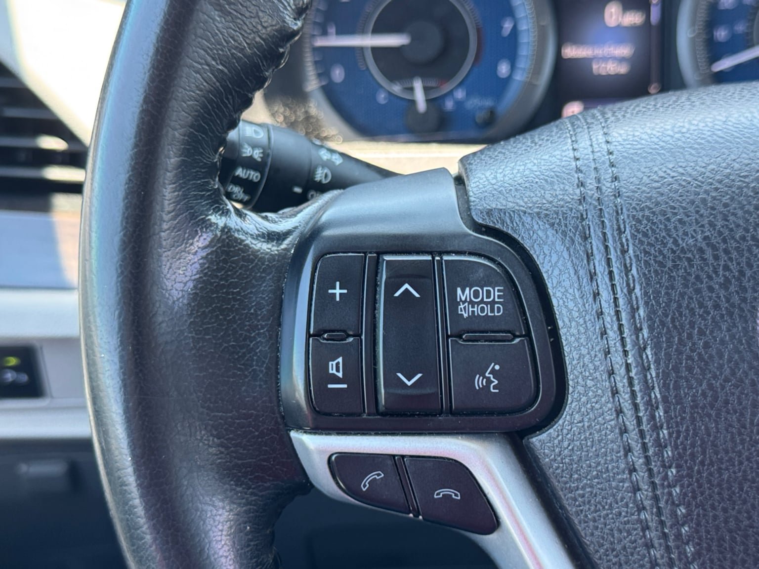 Used 2018 Toyota Sienna XLE w/ XLE Navigation Package FWD image 22