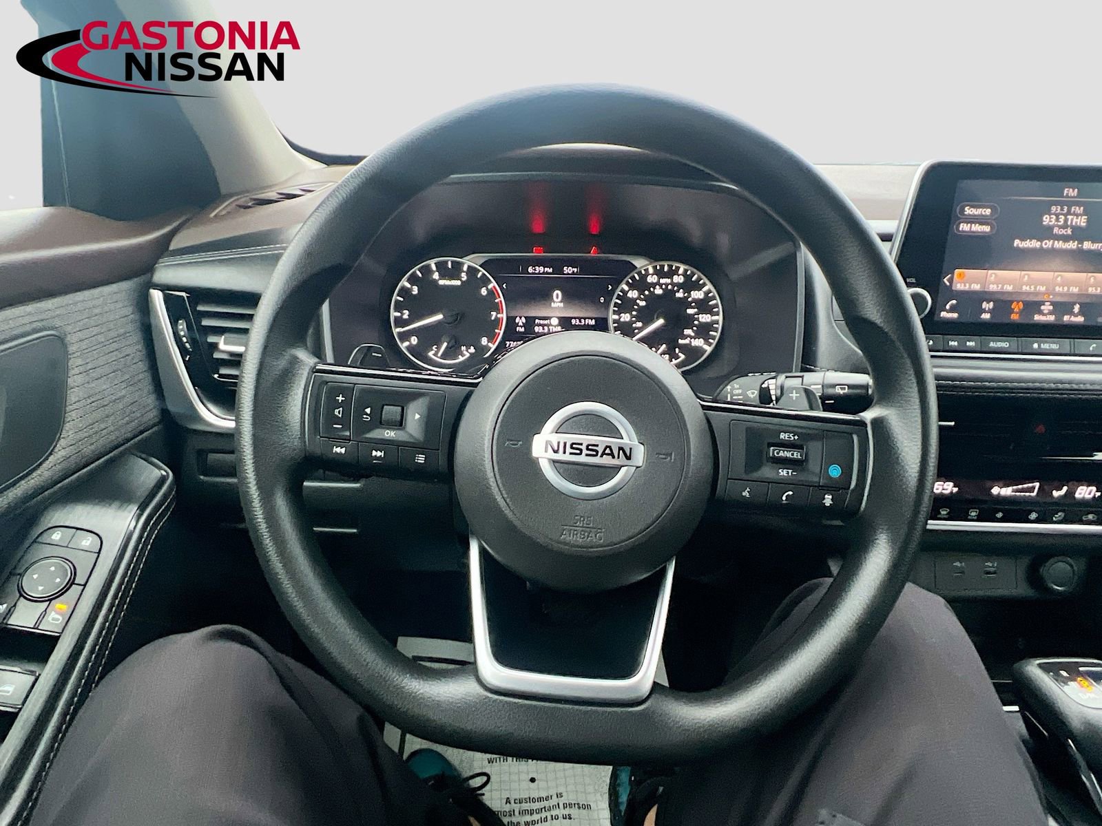 Used 2023 Nissan Rogue SL w/ SL Premium Package image 14