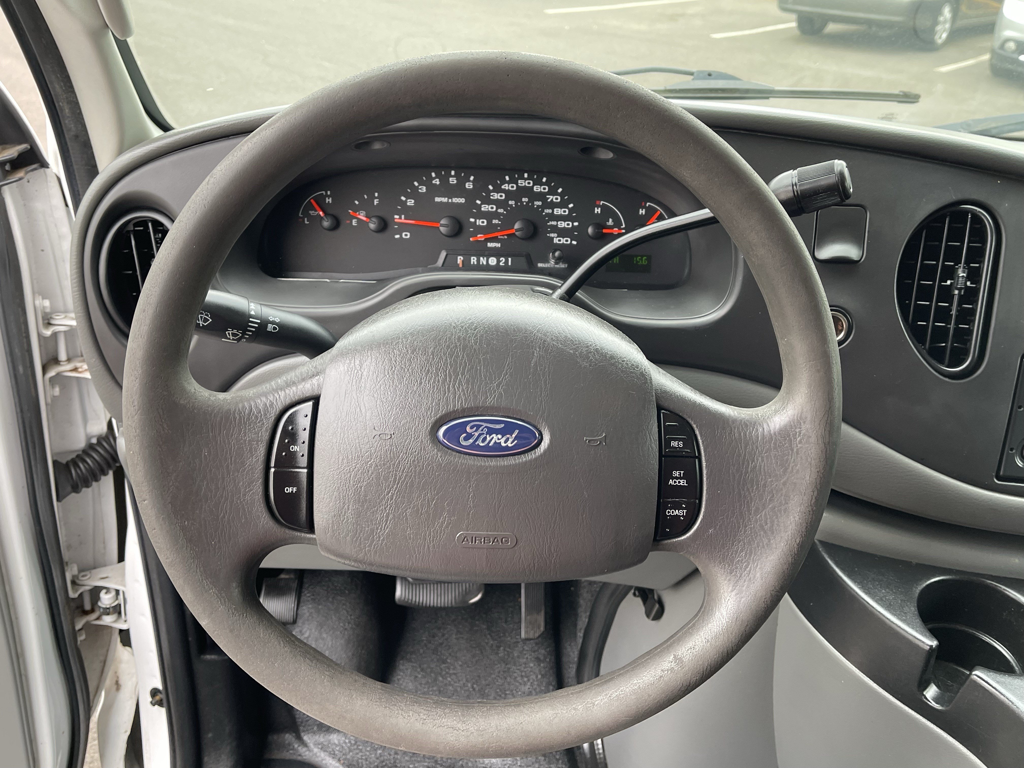 Used 2008 Ford E-250 and Econoline 250 RWD image 16
