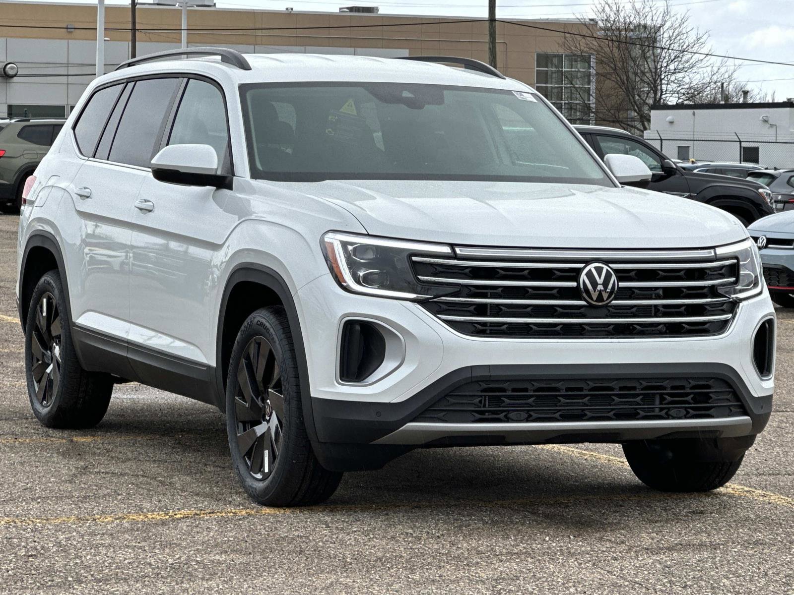 New 2026 Volkswagen Atlas SE image 7