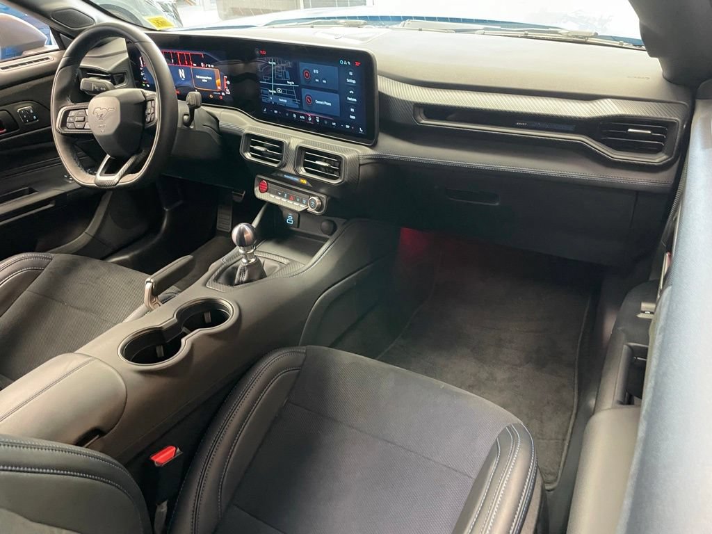 Used 2025 Ford Mustang Dark Horse RWD image 9