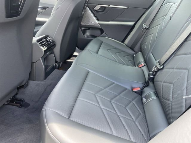 New 2026 BMW i5 eDrive40 w/ Premium Package image 17