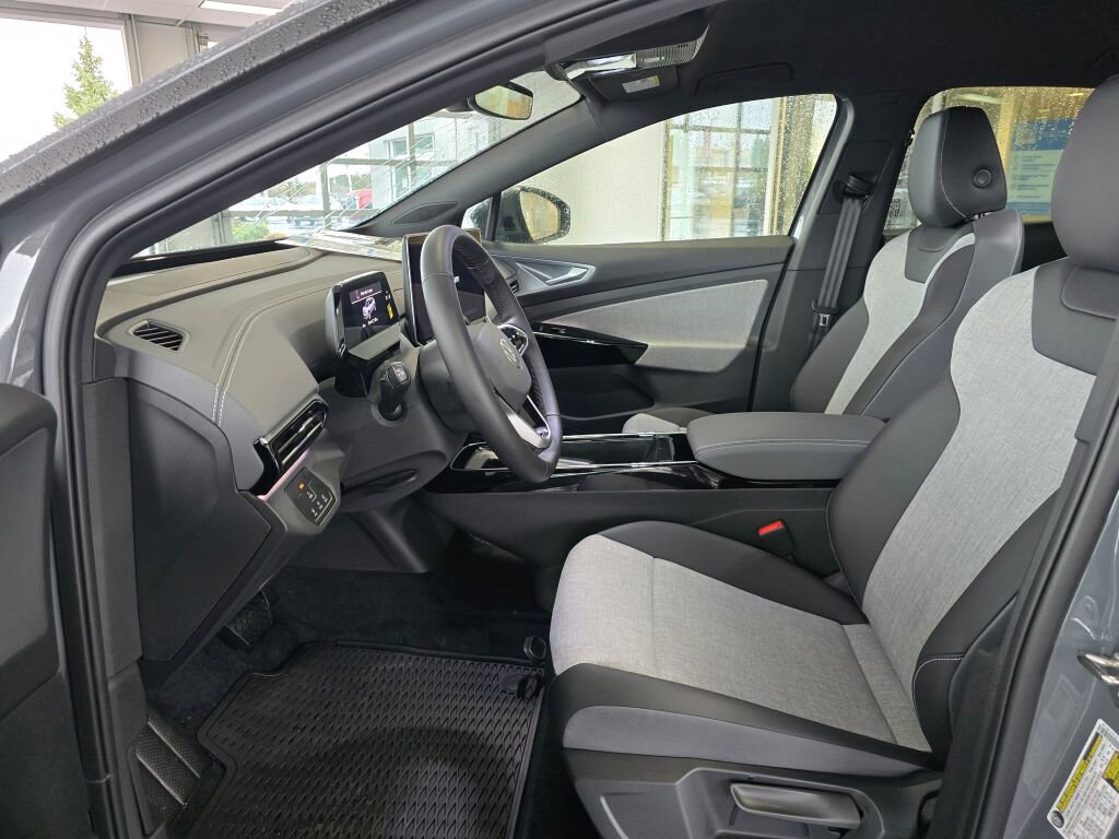 New 2026 Volkswagen ID.4 Pro image 16