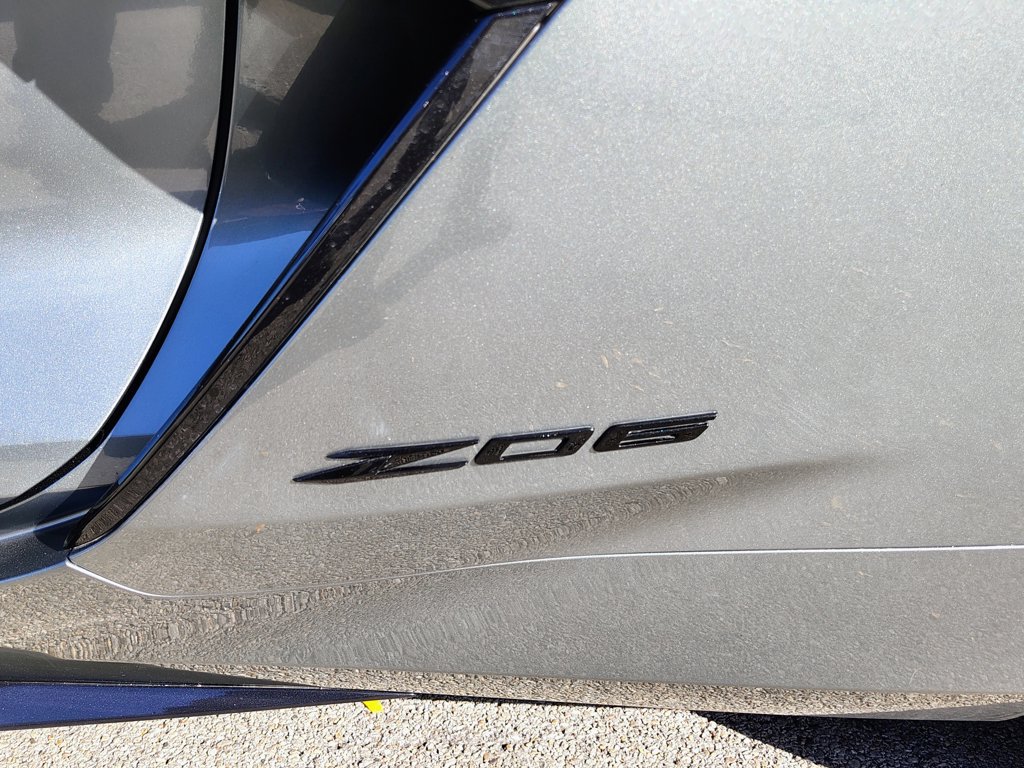 Used 2024 Chevrolet Corvette Z06 RWD image 17