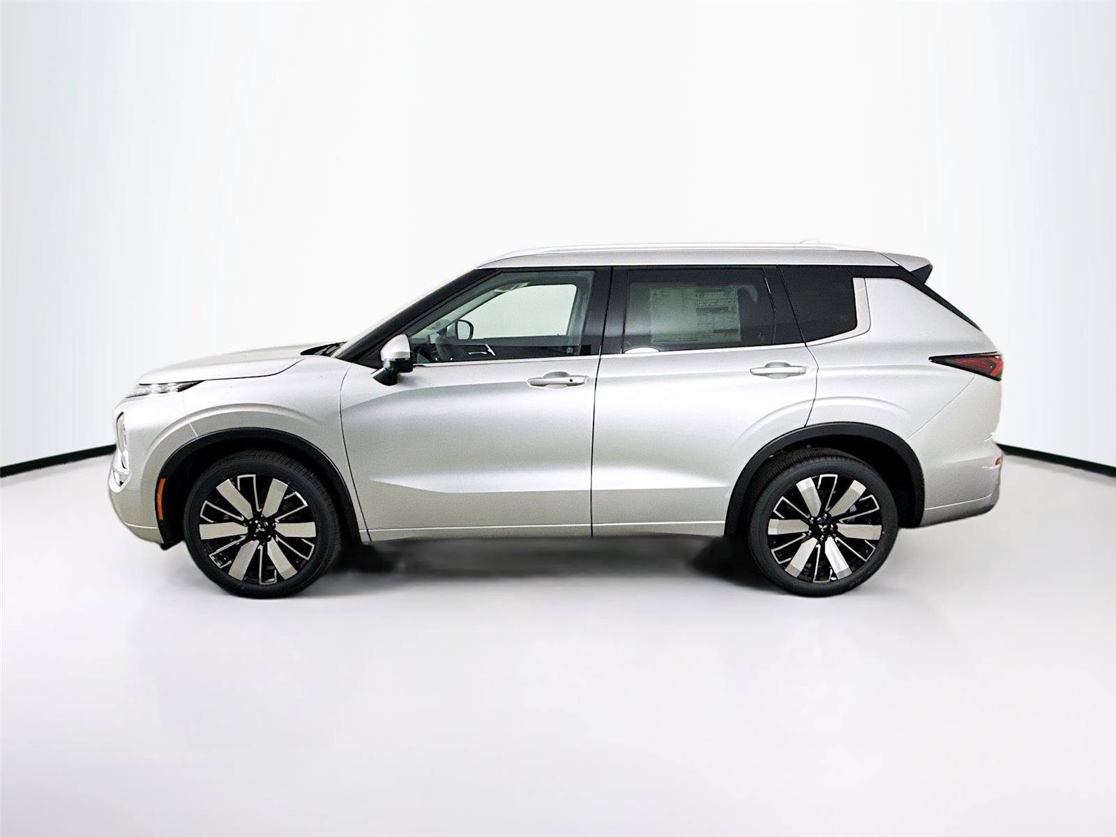 New 2026 Mitsubishi Outlander SEL FWD image 26