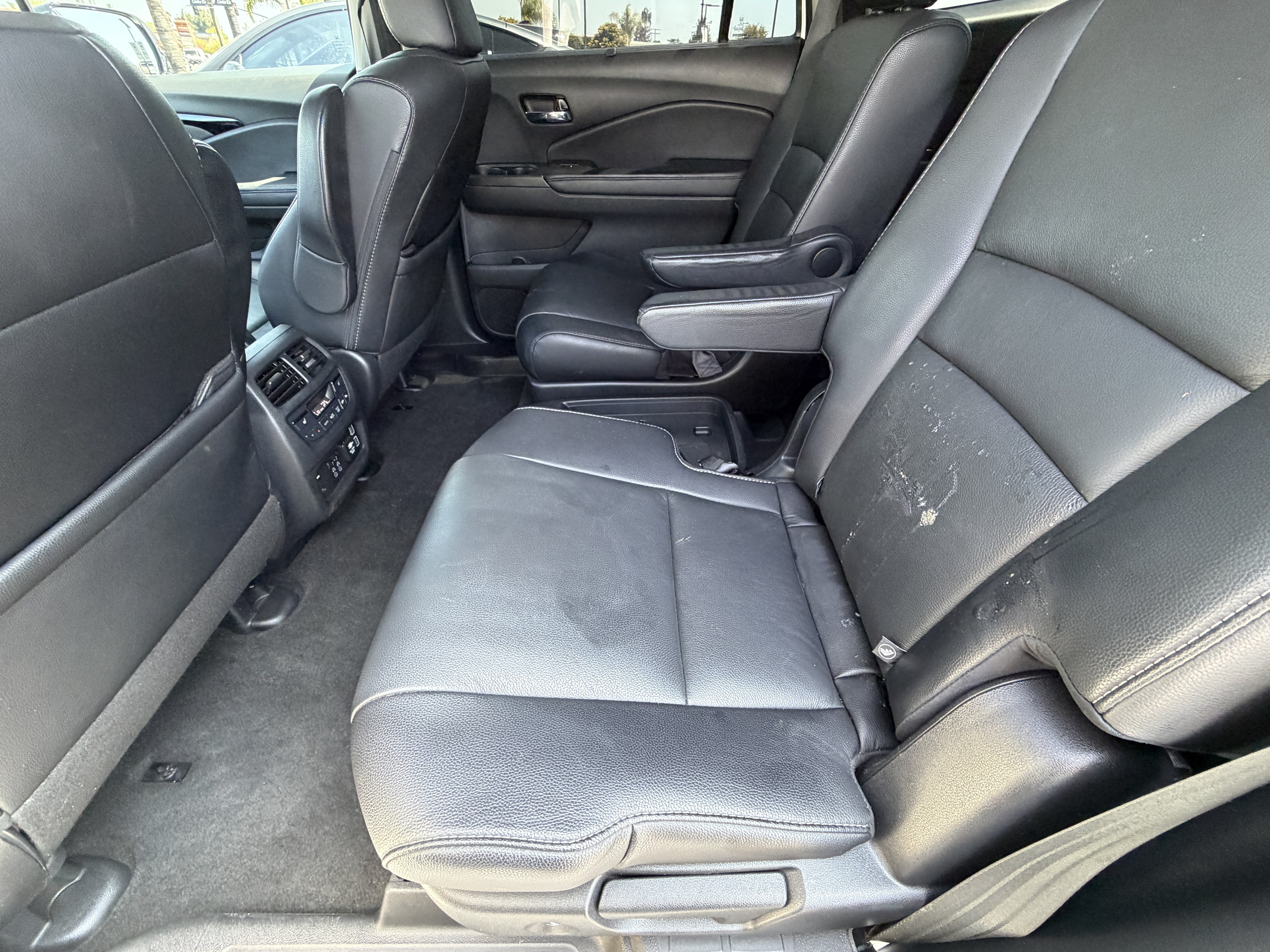 Used 2022 Honda Pilot Touring image 28