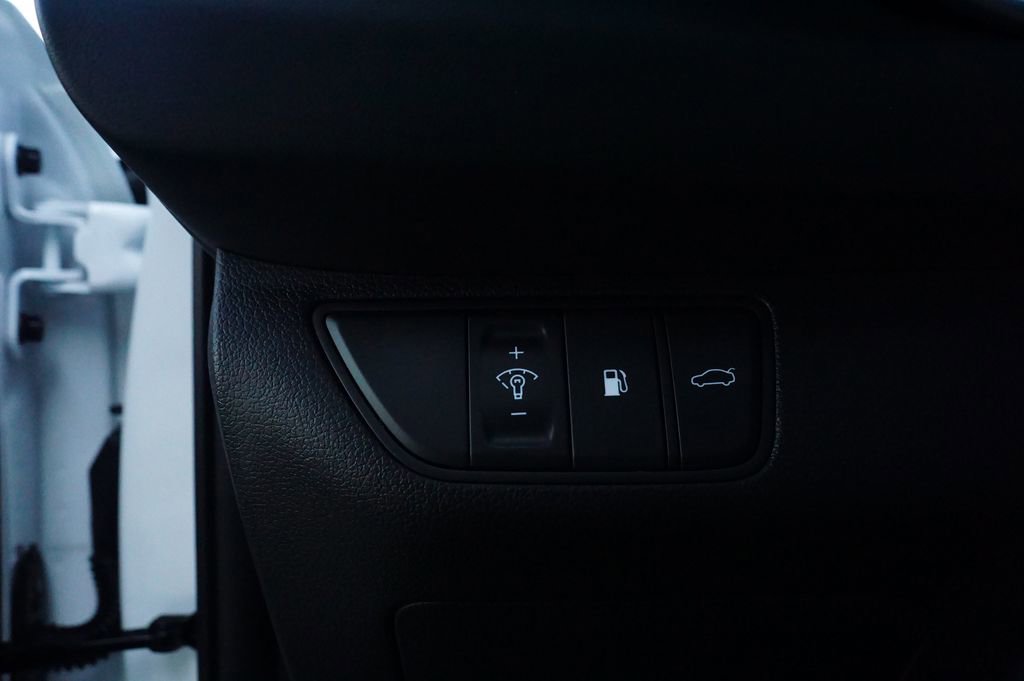 Certified 2026 Genesis G70 2.5T Prestige image 14