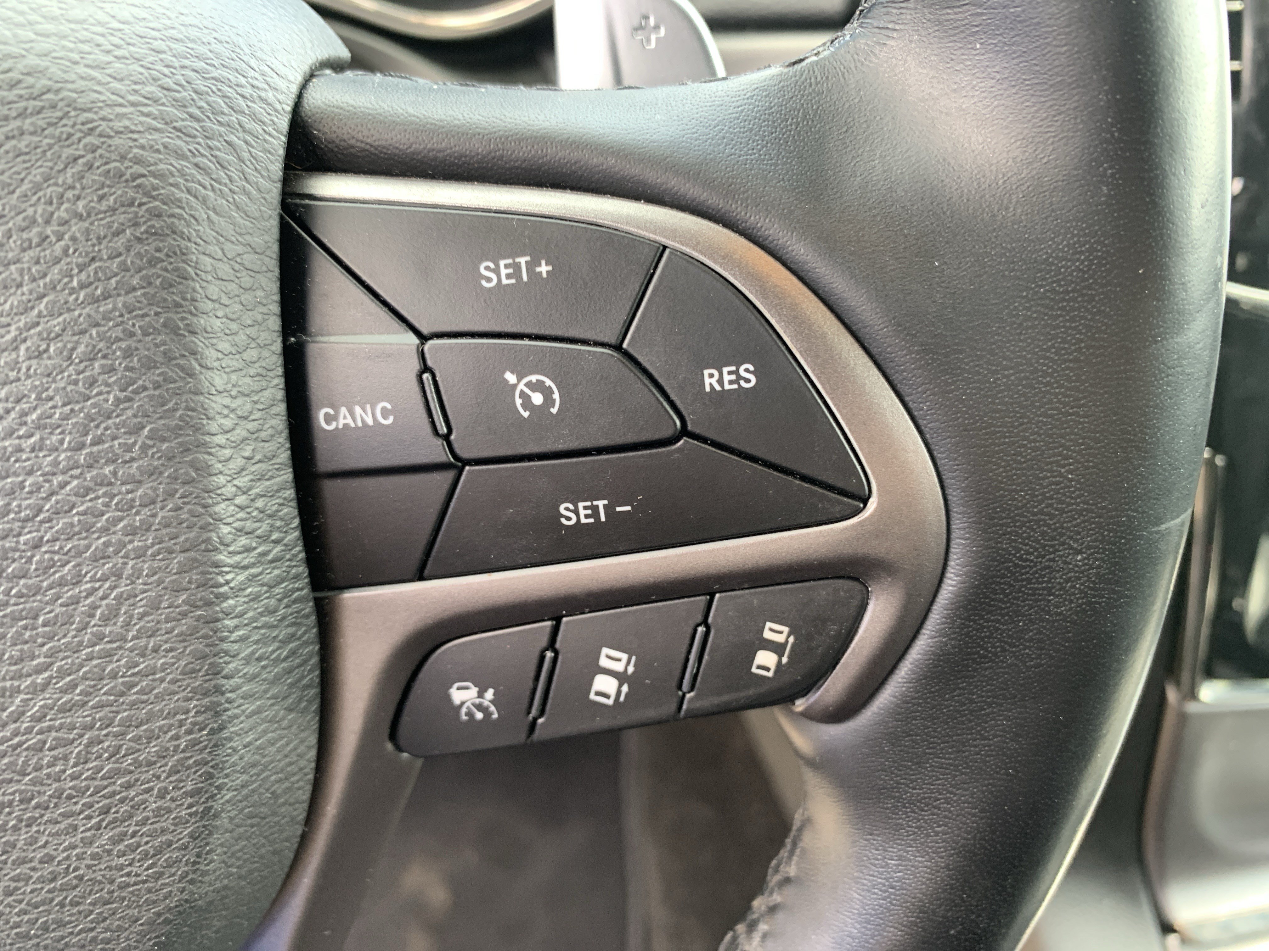 Used 2021 Jeep Grand Cherokee Limited X RWD image 20
