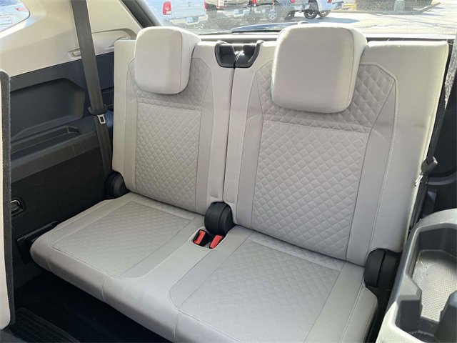 Used 2018 Volkswagen Tiguan S image 11