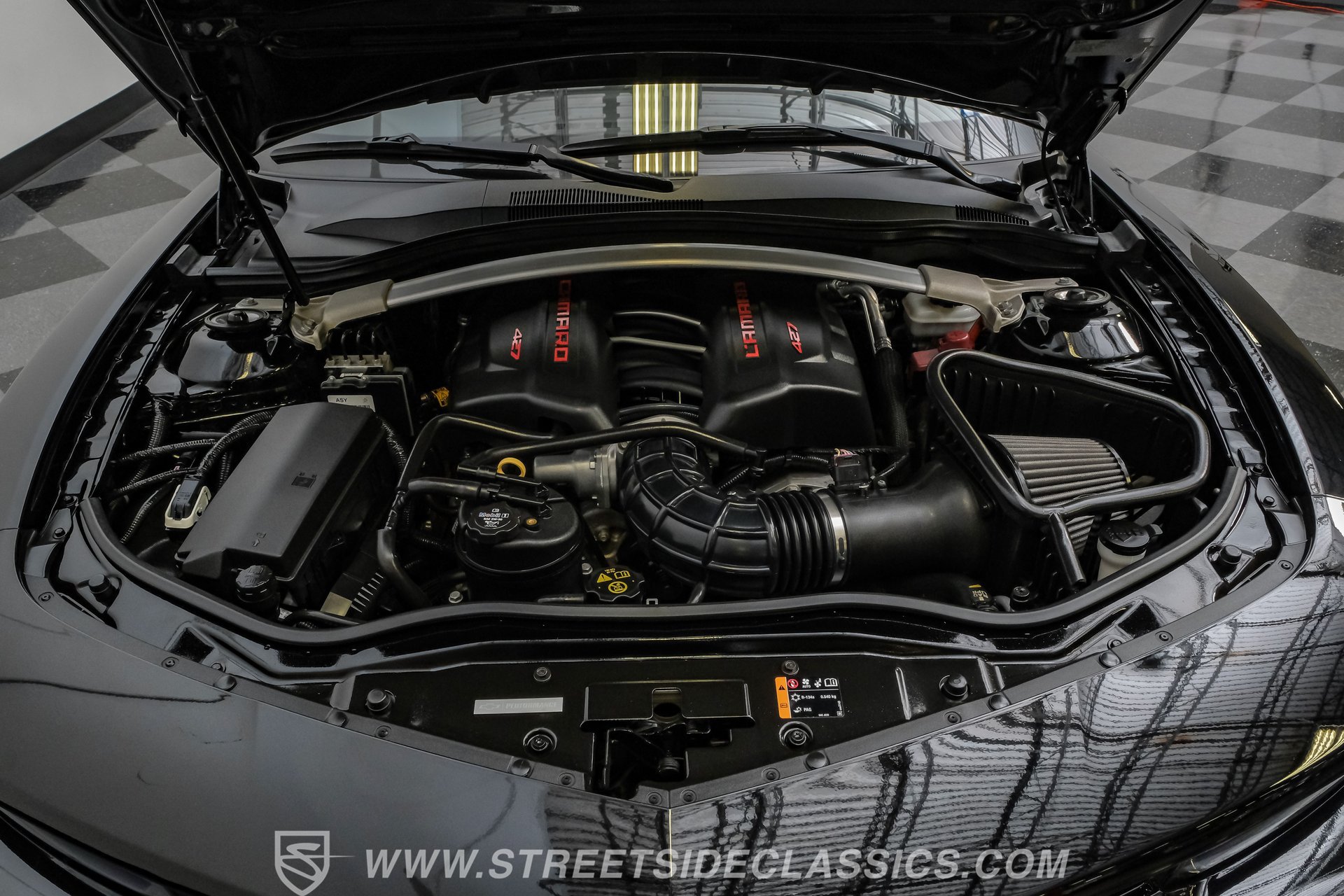 Used 2015 Chevrolet Camaro Z/28 RWD image 3