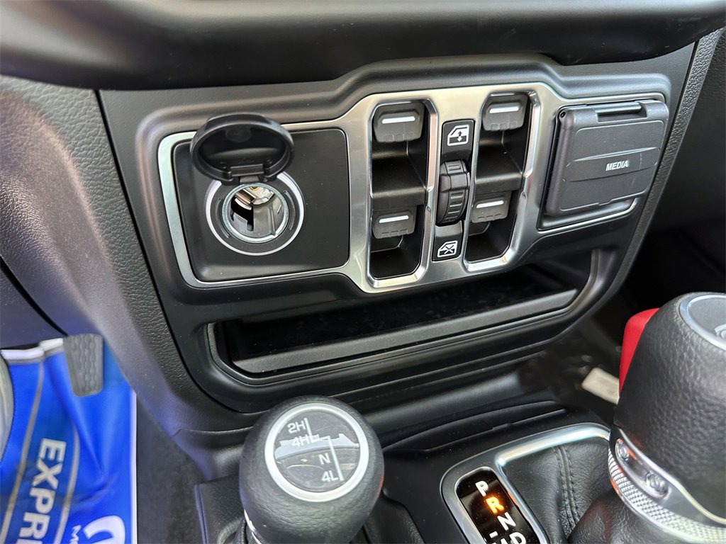 New 2023 Jeep Gladiator Sport image 23