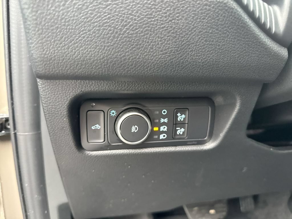 Used 2025 Ford Ranger XLT w/ Equipment Group 301A High AWD/4WD image 19