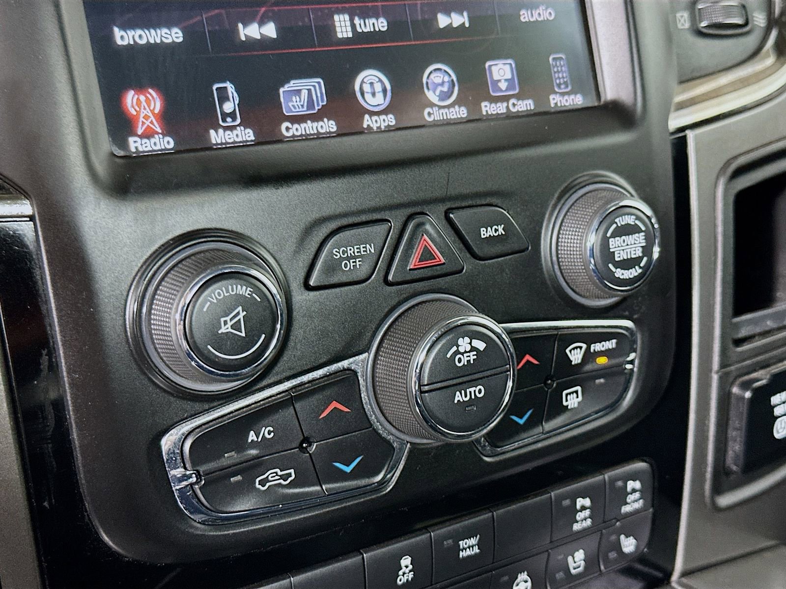 Used 2017 RAM 1500 Sport image 16