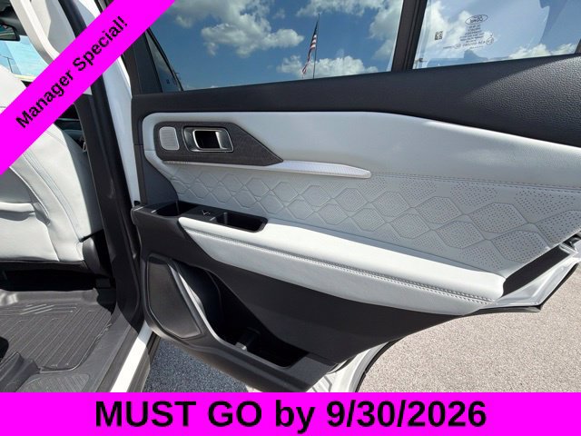 Used 2025 Ford Explorer Platinum w/ LUX Leather Package AWD/4WD image 31