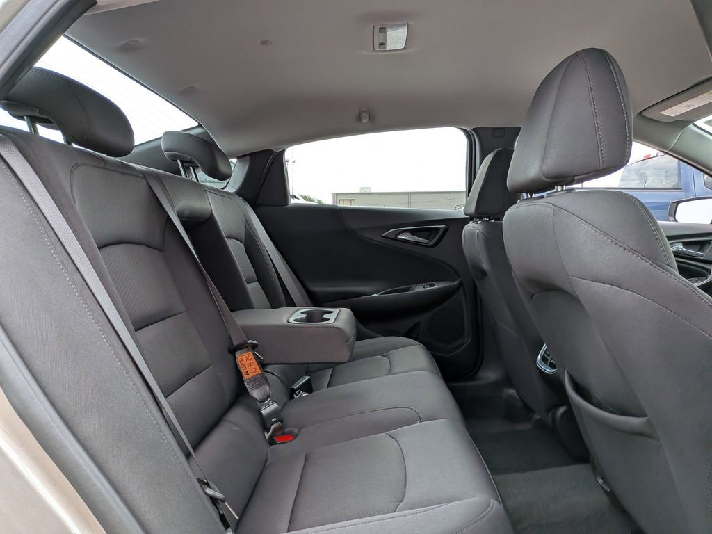 Used 2025 Chevrolet Malibu LT FWD image 26