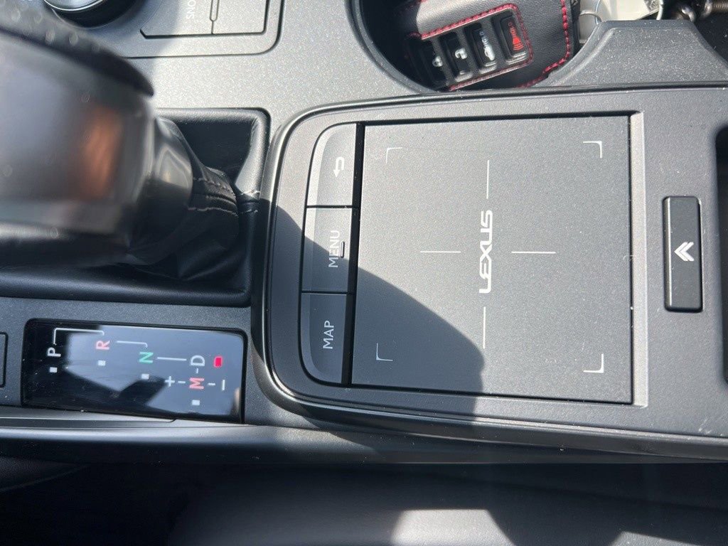 Used 2025 Lexus IS 500 500 F SPORT Performance image 32