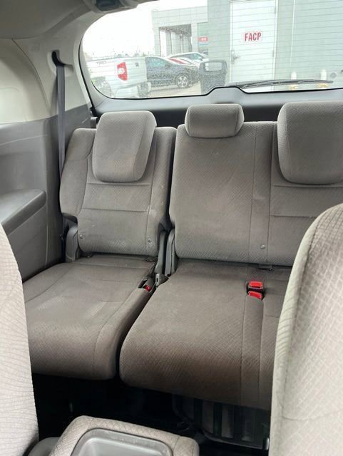 Used 2016 Honda Odyssey EX image 10