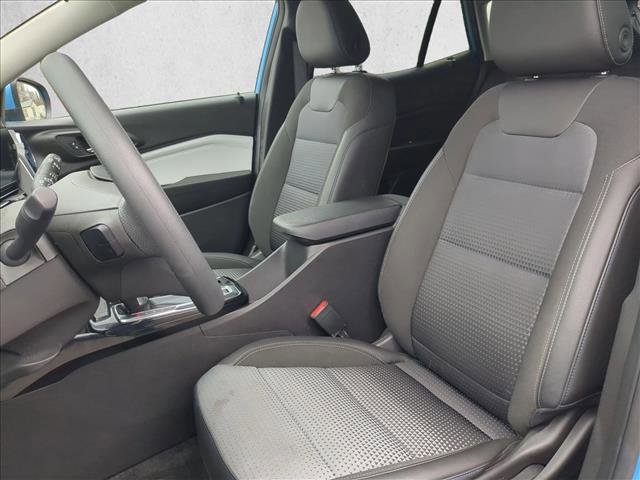 Certified 2025 Chevrolet Trax LT image 20