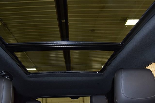 Used 2025 Cadillac XT5 Premium Luxury image 32