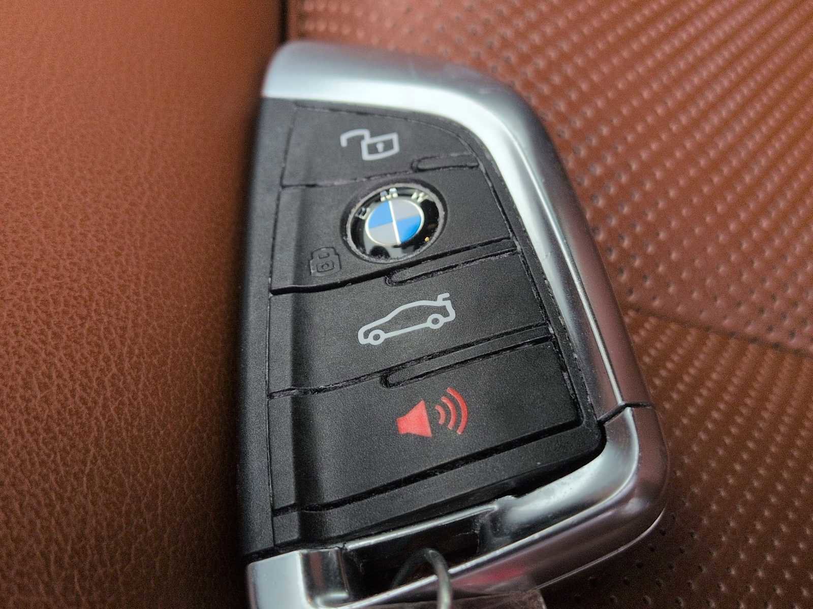 Used 2023 BMW M4 Coupe w/ M Driver's Package image 39