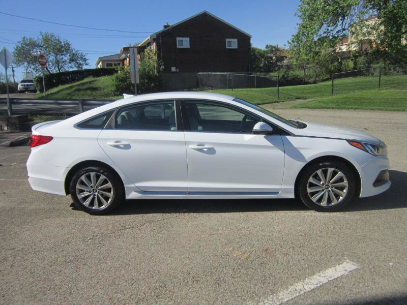 Used 2016 Hyundai Sonata Sport FWD image 2