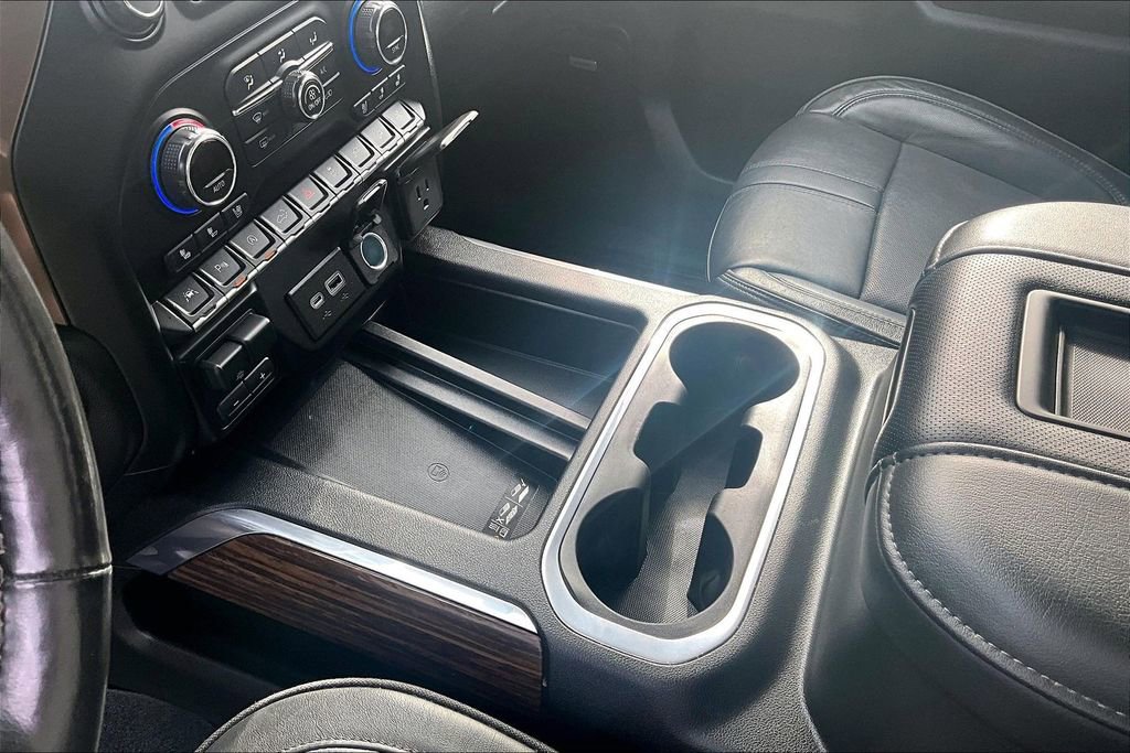 Used 2021 Chevrolet Silverado 1500 High Country w/ Technology Package image 15