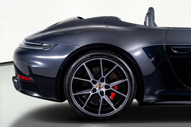 Used 2025 Porsche 911 Carrera 4 GTS image 29