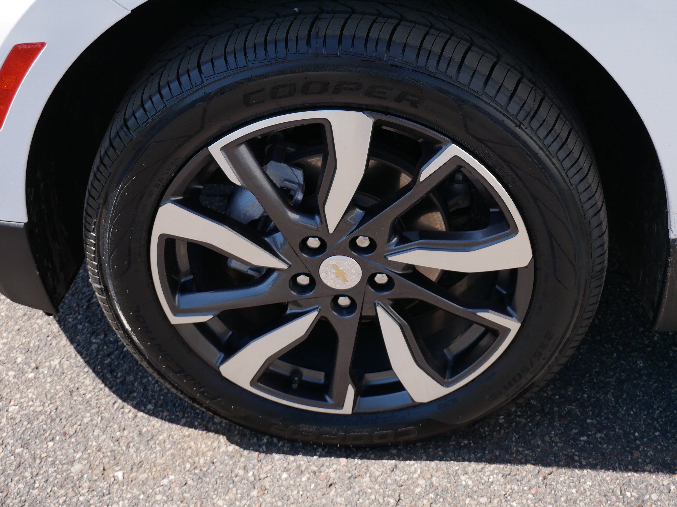 Used 2022 Chevrolet Equinox Premier AWD/4WD image 15