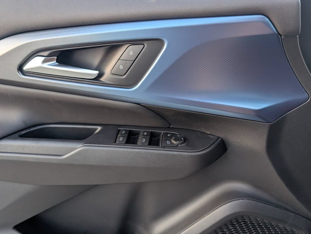 New 2026 Chevrolet Equinox EV LT w/ LPO, All-Weather Mat Package AWD/4WD image 14