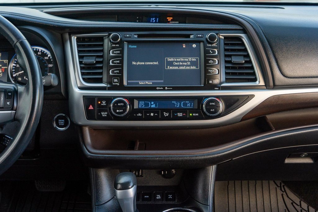 Used 2014 Toyota Highlander Limited image 24