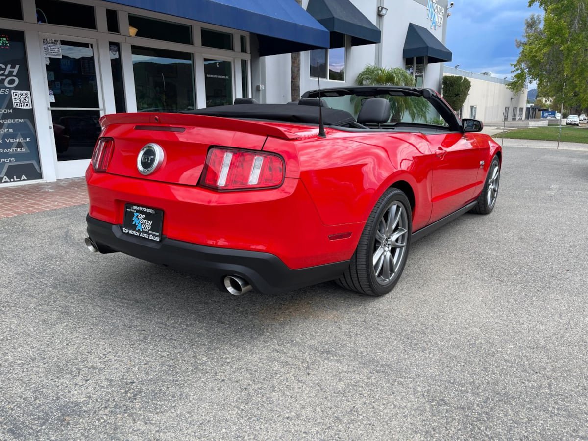 Used 2011 Ford Mustang GT Premium w/ Electronics Pkg RWD image 6