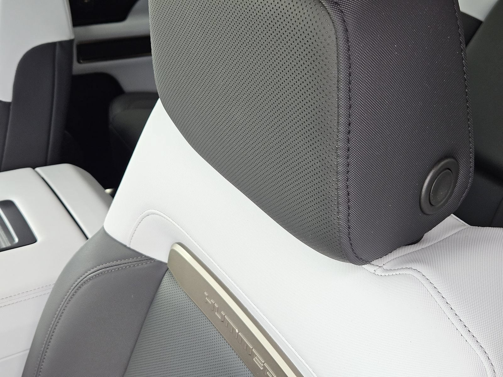 Used 2025 GMC Hummer EV 3X AWD/4WD image 19