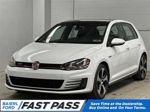 Used 2016 Volkswagen Golf 4-Door image 1