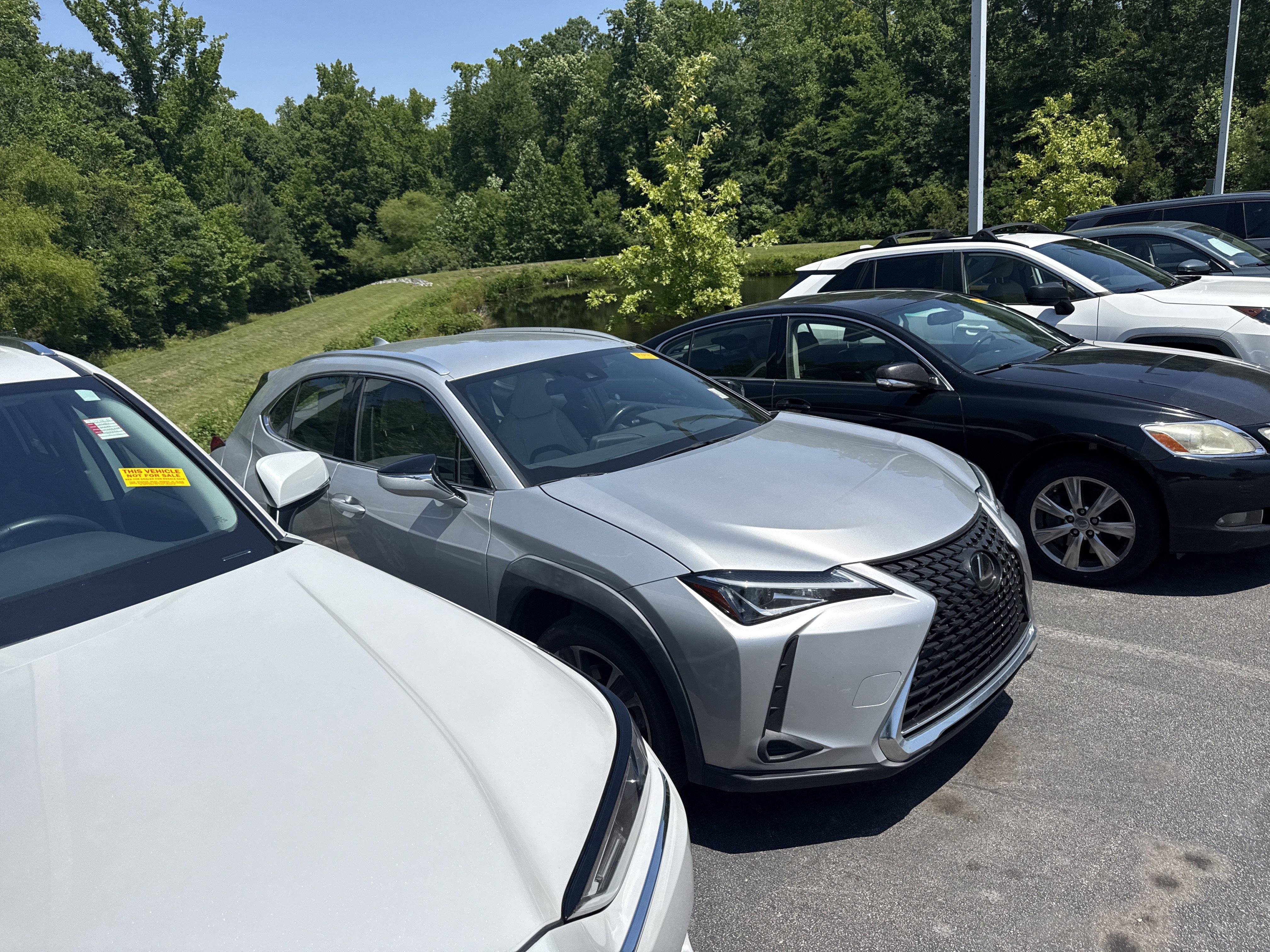 Used 2019 Lexus UX 200 FWD image 5