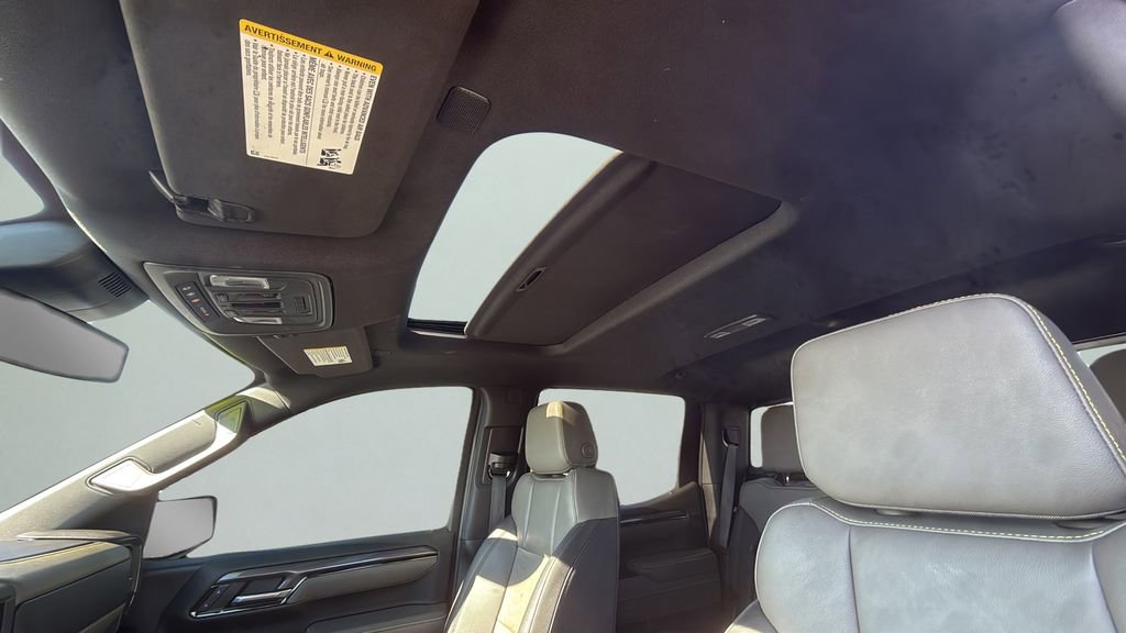 Used 2023 Chevrolet Silverado 1500 ZR2 image 11