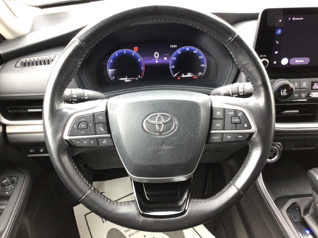 Used 2024 Toyota Grand Highlander AWD image 15